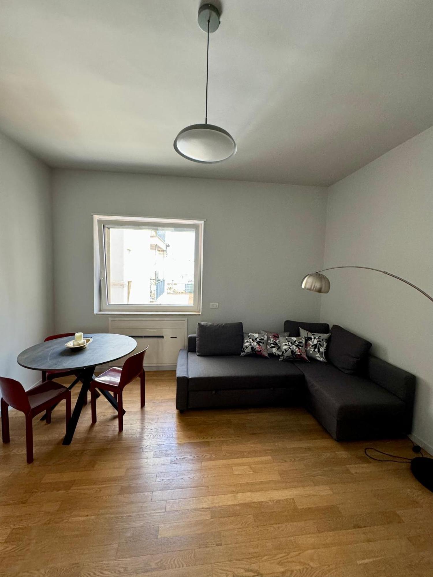 4 Balconi House- Appartamento Moderno A Lecce Extérieur photo